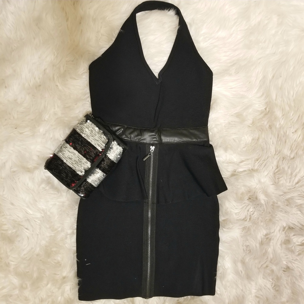 👗 Halter Dress